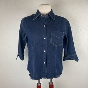 Liz Claiborne LizSport Denim Button Down Shirt Size S EUC